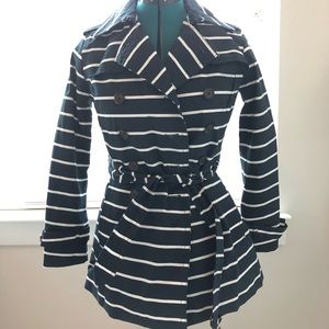 Banana Republic Trench coat stripped